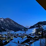 Weisshorn - Og - Dg Suedwest By Interhome 츠바이지멘